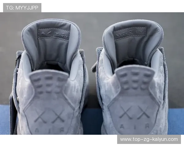 Kaws x Air Jordan：潮玩和球鞋的碰撞，aj和kaws联名